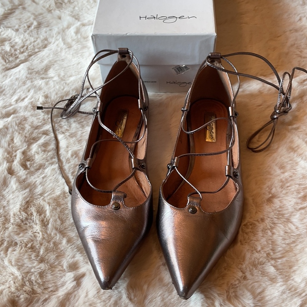 Halogen Lea pewter metallic leather strappy flats